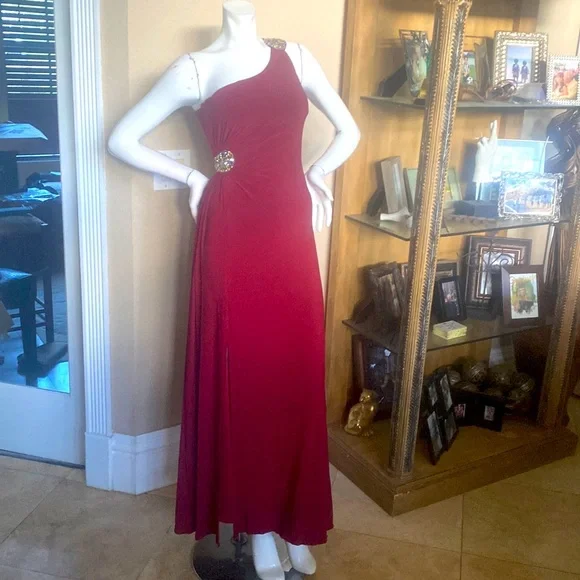 hailey logan one shoulder dress HAILEY LOGAN BY ADRIANNA PAPELL BLACK ONE SHOULDER DRESS - Size 3/4 SKU:434